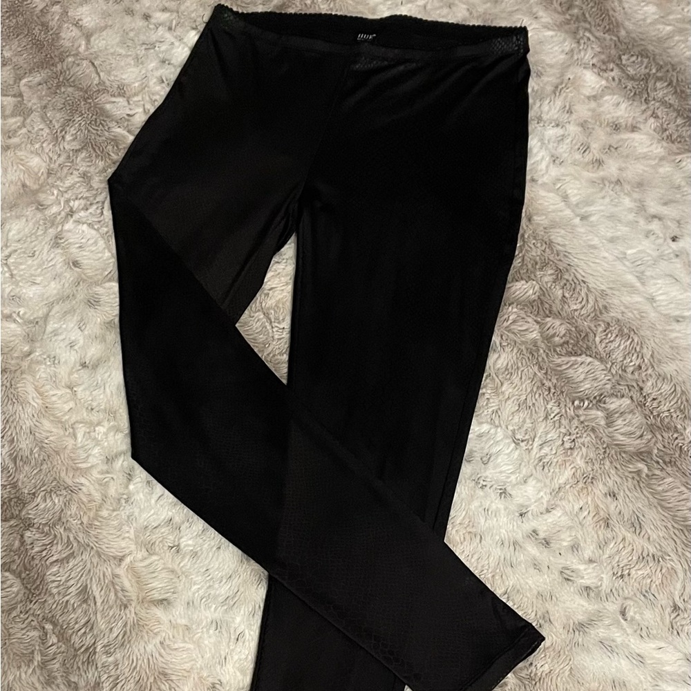 Women’s Black Snakeskin Leggings